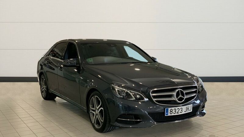Negro Usado 2015 Mercedes E220 Avantgarde Berlina | 22.300 € - Imagen 1/4