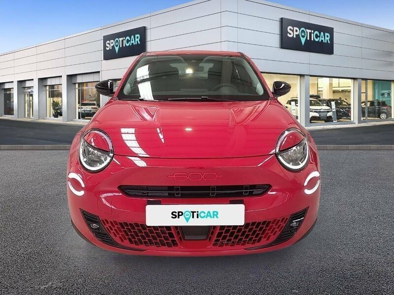 Usado Fiat 600E Red 114 kW (156 CV) 2024 Rojo
