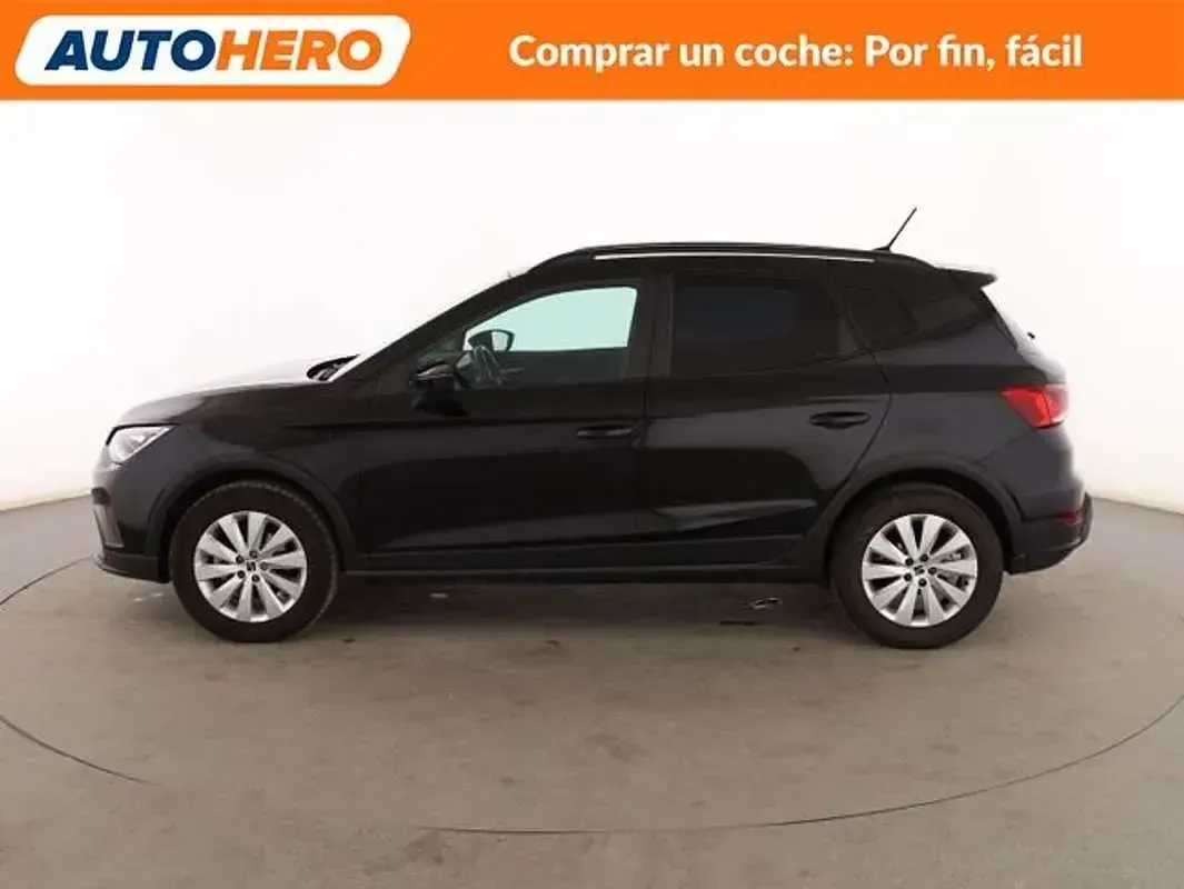 Usado Seat Arona Style 110 CV (80 kW) 2022 Negro SUV