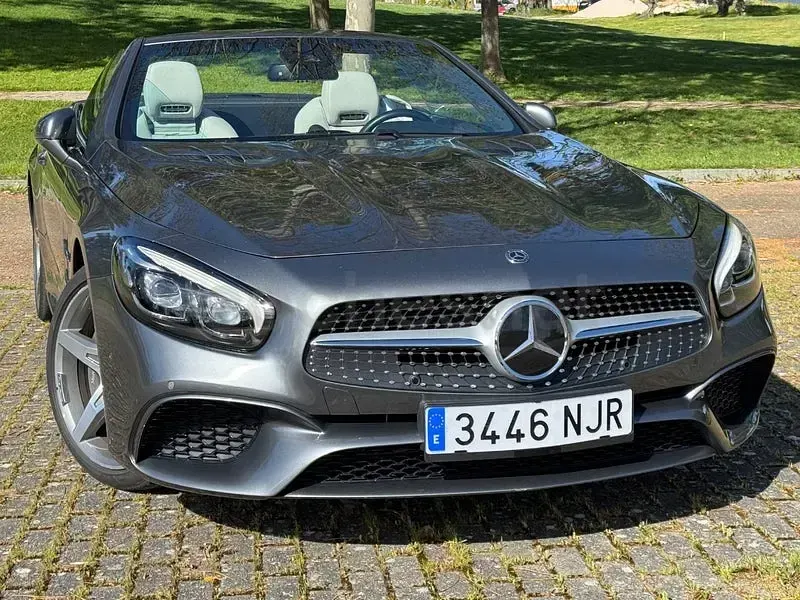 Usado Mercedes SL400 367 CV (269 kW) 2019 Gris / plata Descapotable
