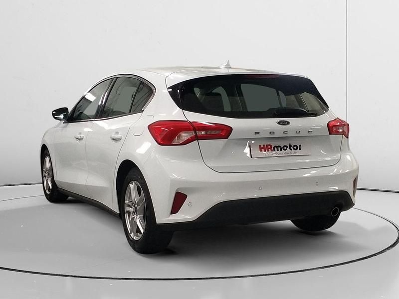 Usado Ford Focus Trend 95 CV (69 kW) 2019 Blanco Berlina