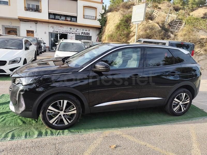 Usado Peugeot 3008 Active 130 CV (95 kW) 2021 Negro SUV