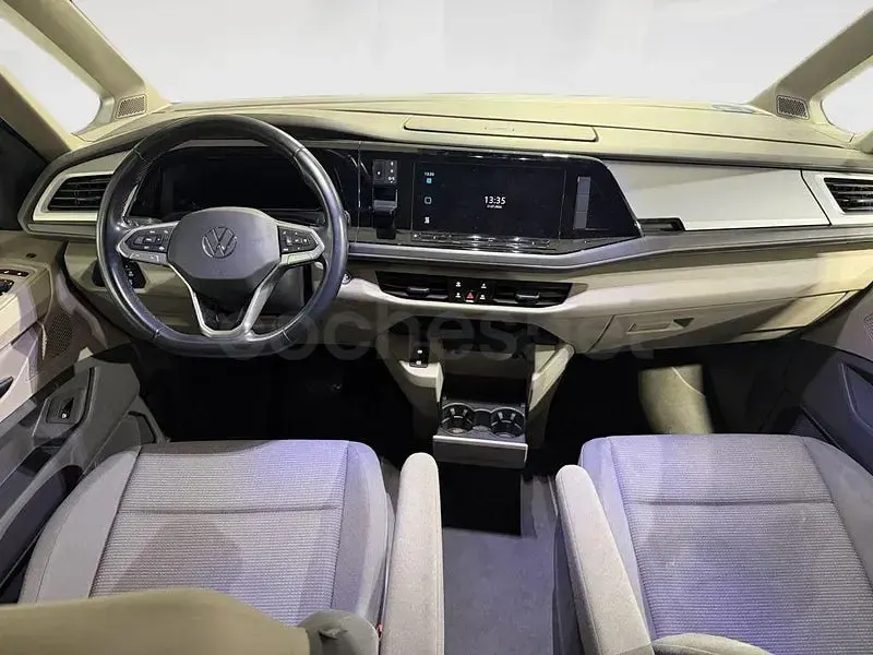 Usado VW Multivan 218 CV (160 kW) 2023 Gris / plata Monovolumen