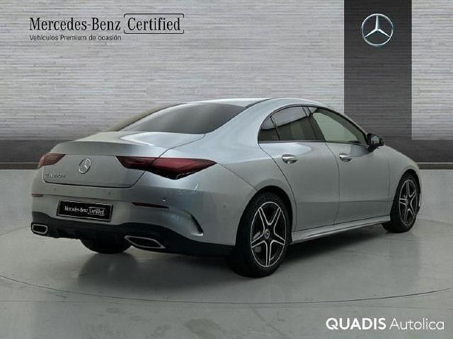 Usado Mercedes CLA220 190 CV (139 kW) 2025 Plata hightech Berlina