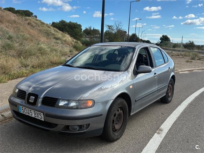 Gris / plata Usado 2002 Seat Leon Stella Berlina | 1700 € (Precio justo) - Imagen 1/3