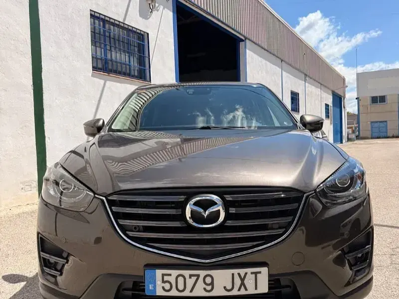 Usado Mazda CX-5 Edition 150 CV (110 kW) 2017 Gris / plata SUV