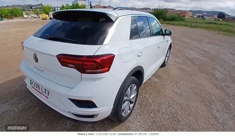 Usado VW T-Roc Advance 110 CV (80 kW) 2022 Blanco SUV