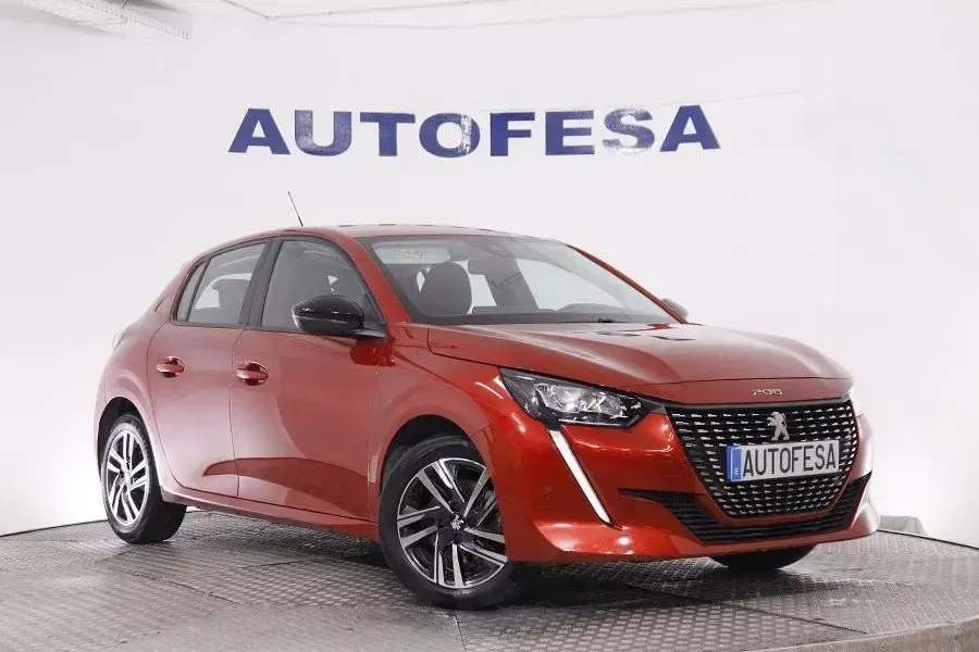 Usado Peugeot 208 Active 100 CV (73 kW) 2023 Burdeos Utilitario