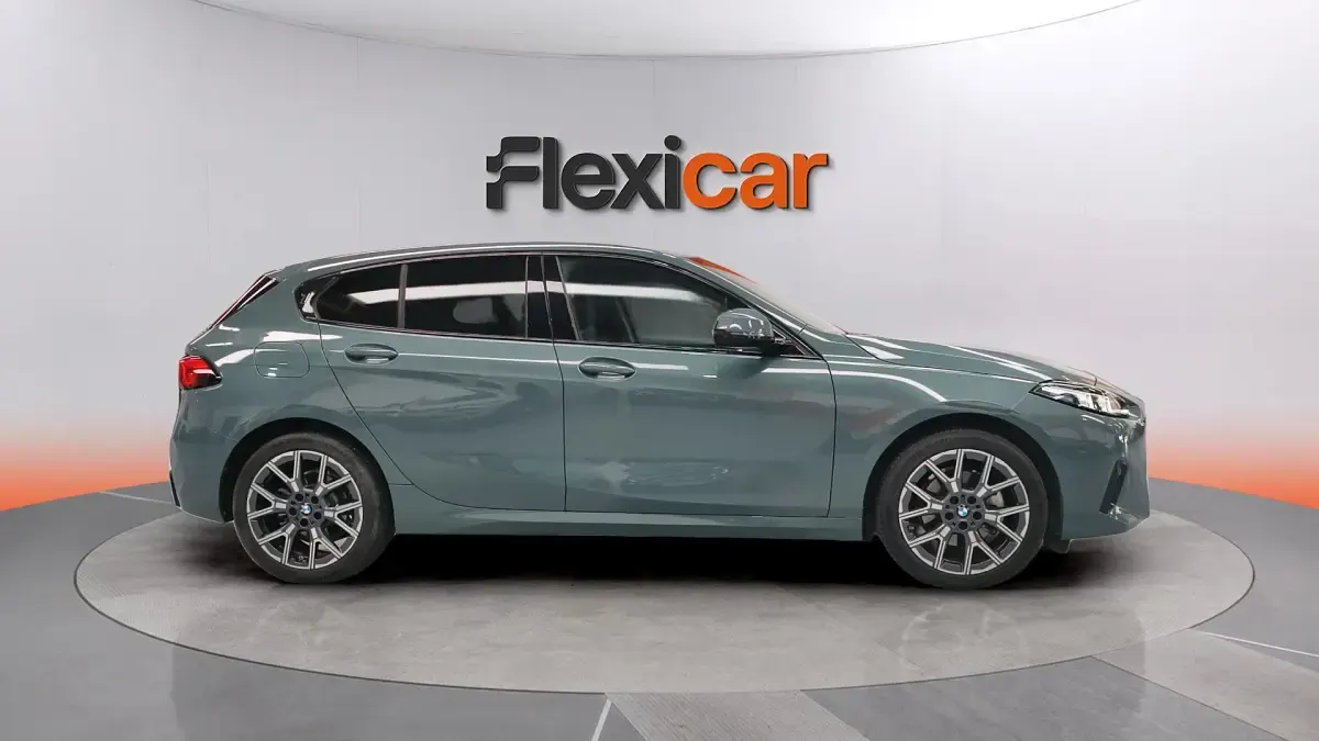 Usado BMW 120 170 CV (125 kW) 2025 Gris Utilitario
