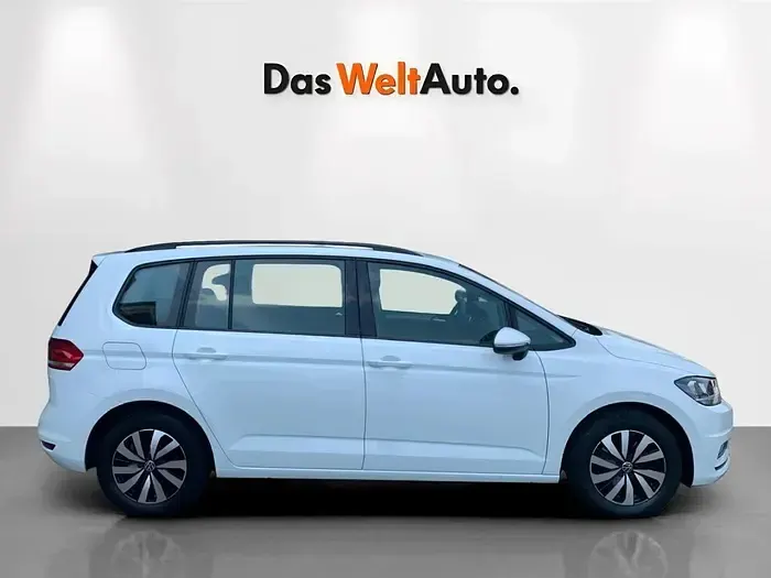 Usado VW Touran Business 122 CV (89 kW) 2022 Blanco Monovolumen
