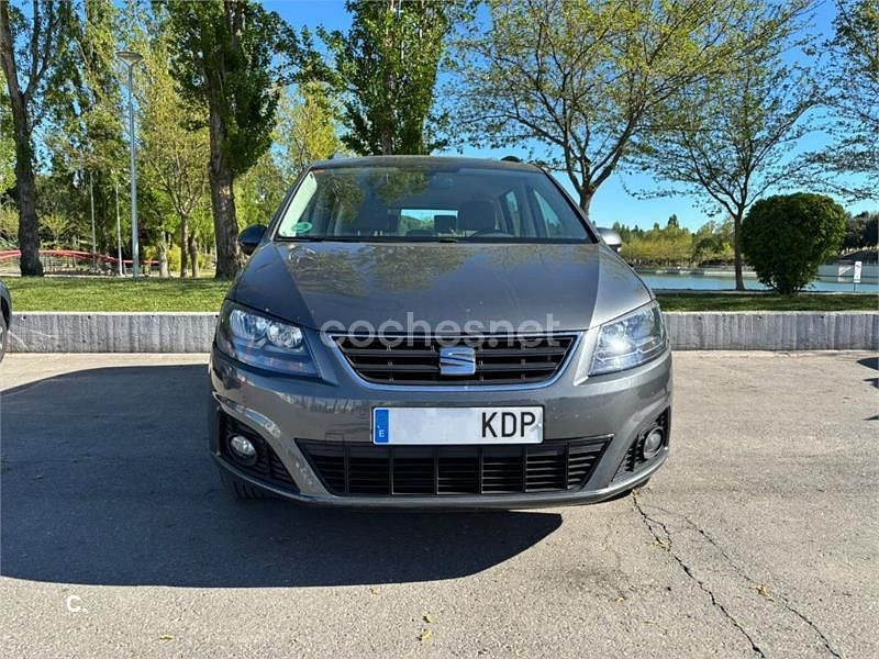 Usado Seat Alhambra Style Plus 150 CV (110 kW) 2017 Gris / plata Monovolumen