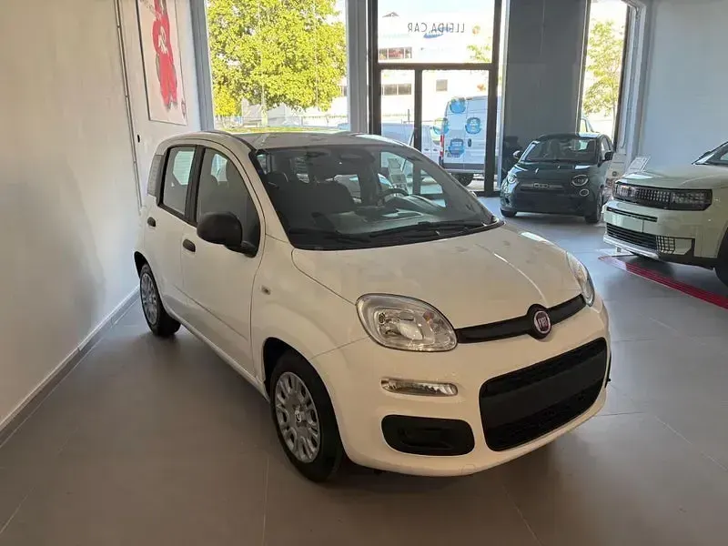 Nuevo Fiat Panda Icon 65 CV (47 kW) 2026 Blanco Utilitario
