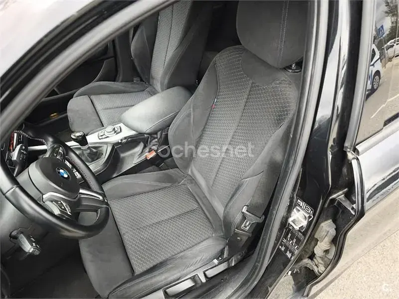 Usado BMW 120 177 CV (130 kW) 2012 Negro Utilitario