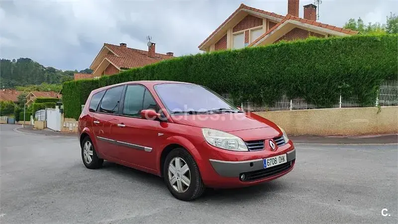 Usado Renault Scenic E-Tech Dynamique 120 CV (88 kW) 2005 Granate Monovolumen