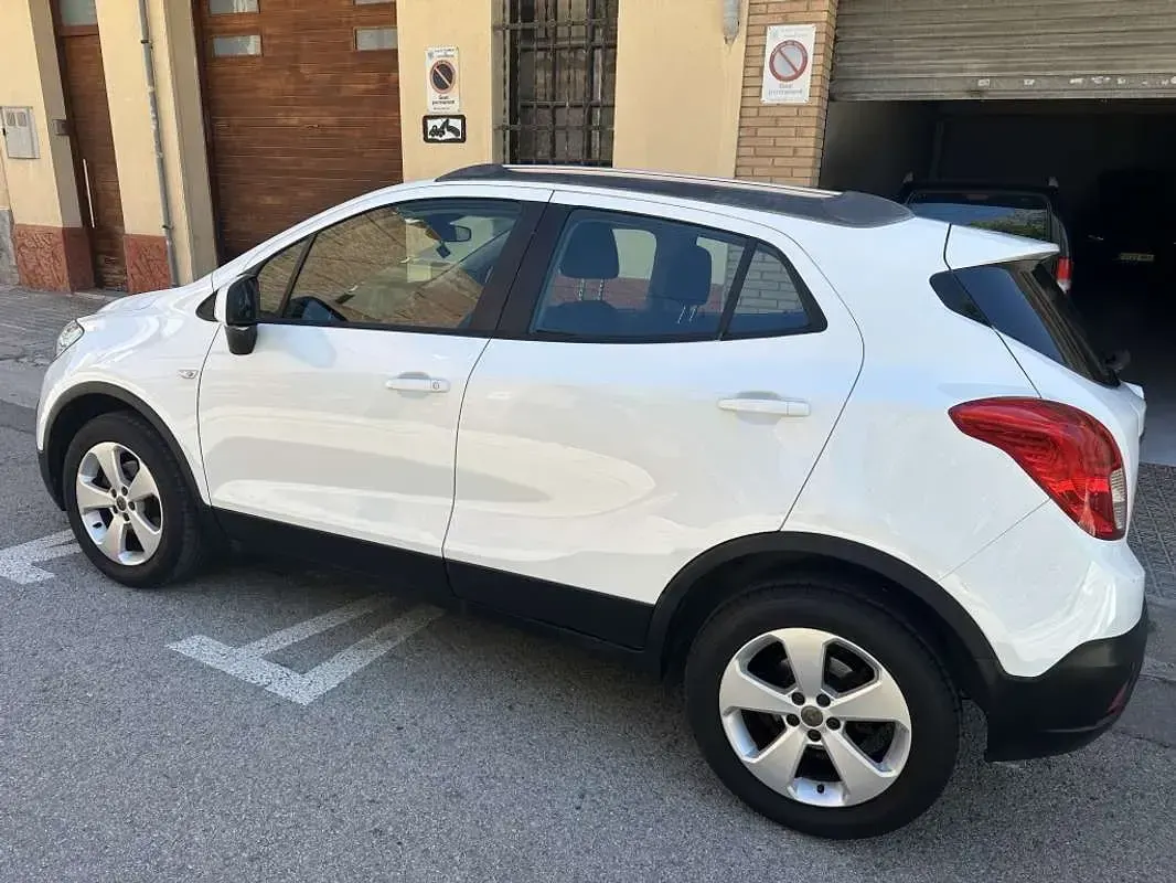 Usado Opel Mokka Business 131 CV (96 kW) 2015 Blanco SUV