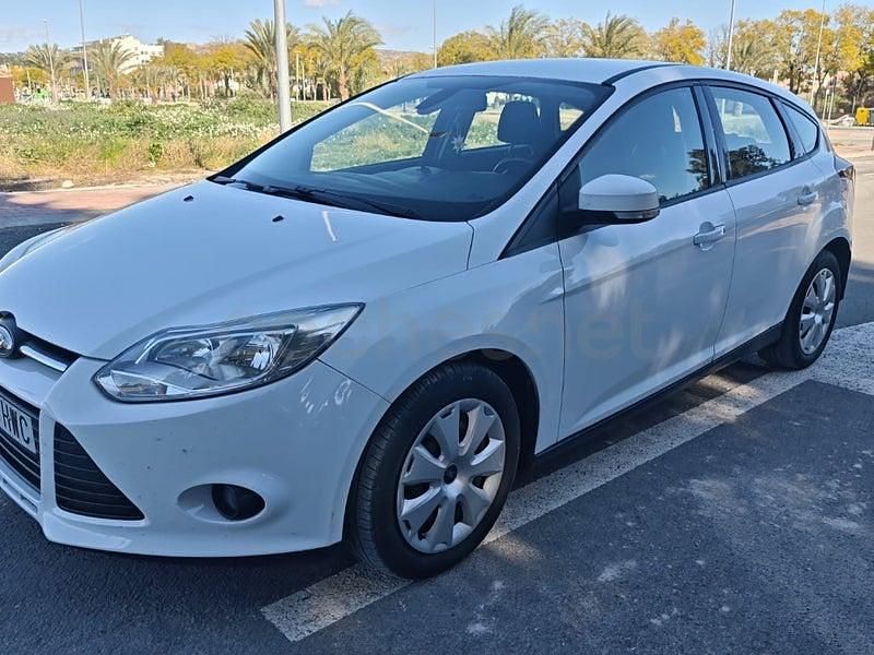 Usado Ford Focus Titanium 115 CV (84 kW) 2014 Blanco Berlina