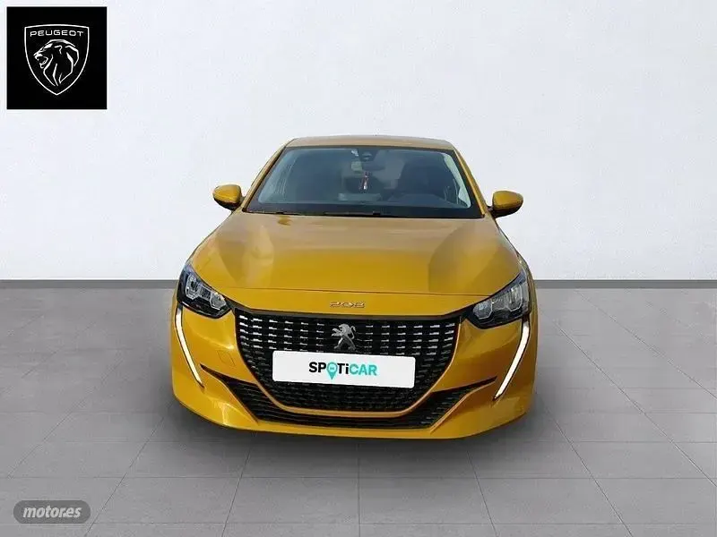 Usado Peugeot 208 Active 100 CV (73 kW) 2021 Amarillo Utilitario