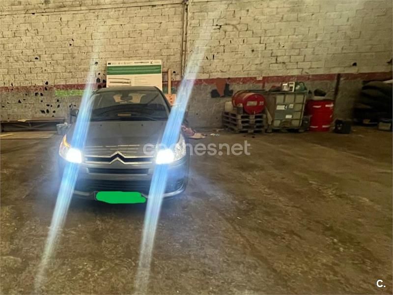 Usado Citroën C4 92 CV (67 kW) 2006 Azul Berlina