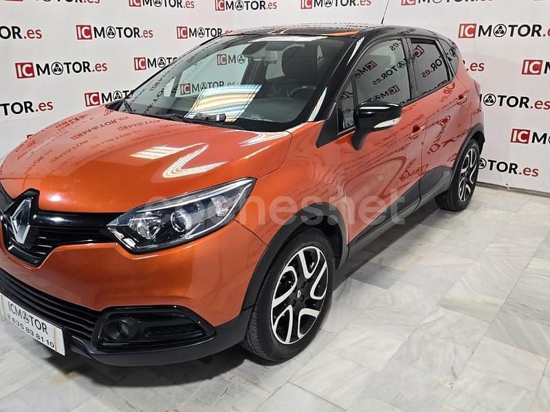 Usado Renault Captur 90 CV (66 kW) 2015 Granate SUV