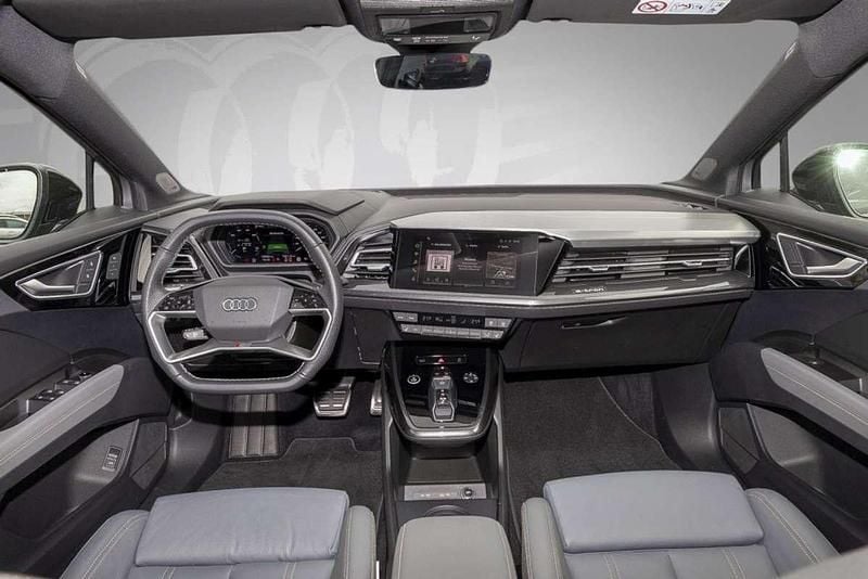 Usado Audi Q4 Sportback e-tron S-Line 219 kW (299 CV) 2021 Gris SUV