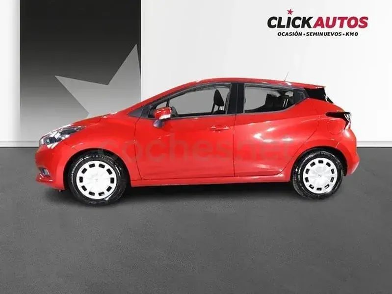 Usado Nissan Micra Acenta 92 CV (67 kW) 2022 Rojo Utilitario