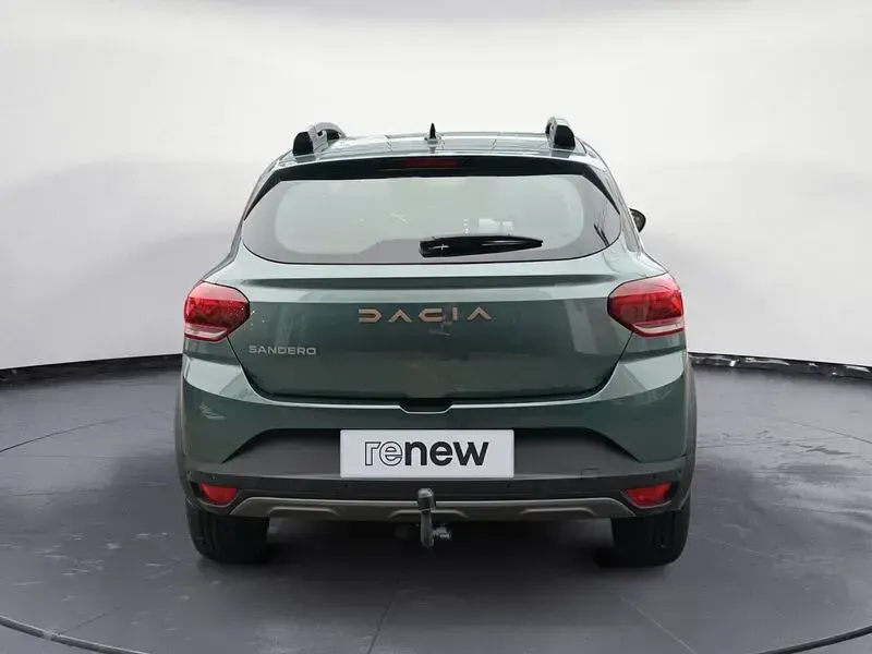 Usado Dacia Sandero Extreme 100 CV (73 kW) 2025 Verde Berlina