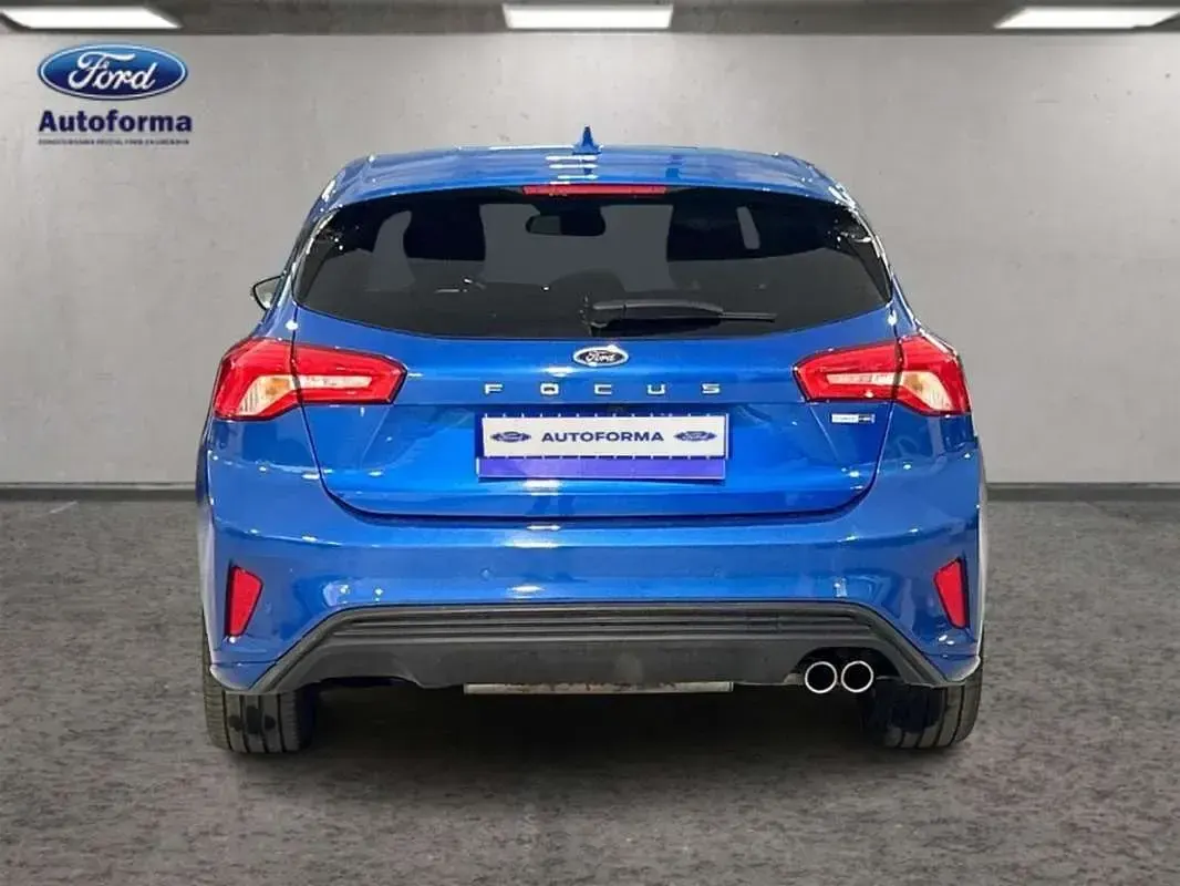 Usado Ford Focus ST-Line 125 CV (91 kW) 2022 Azul Utilitario