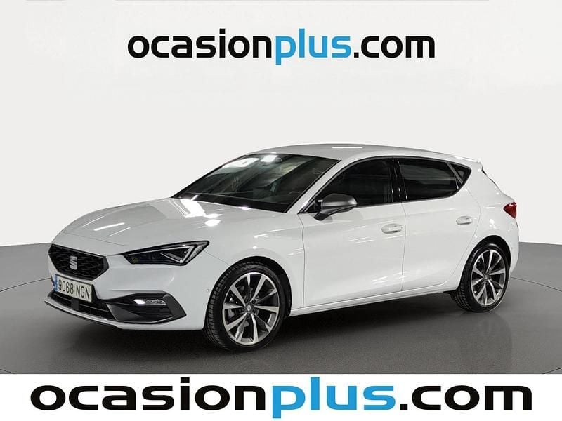 Blanco Usado 2025 Seat Leon FR Utilitario | 23.991 € (Precio justo) - Imagen 1/4