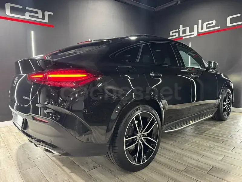 Käytetty Mercedes GLE400 381 HP (280 kW) 2024 Musta Coupe - kaksiovinen