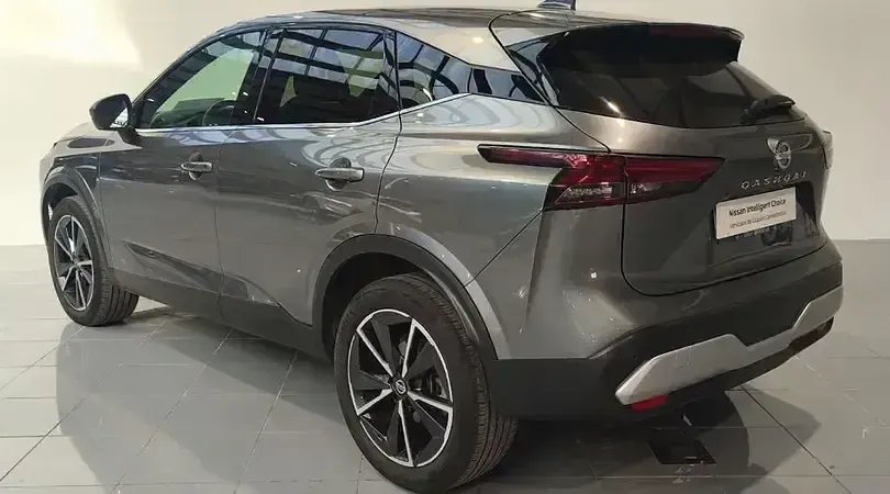 Usado Nissan Qashqai Tekna 158 CV (116 kW) 2022 Skyline grey (metalizado) SUV