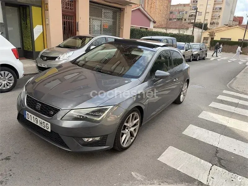 Usado Seat Leon SC FR 184 CV (135 kW) 2013 Gris / plata Utilitario