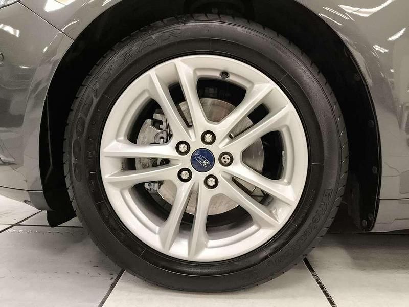 Usado Ford Mondeo Titanium 150 CV (110 kW) 2017 Negro Berlina