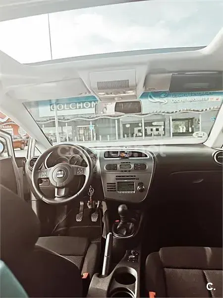Usado Seat Leon Sport 140 CV (102 kW) 2008 Gris / plata Utilitario