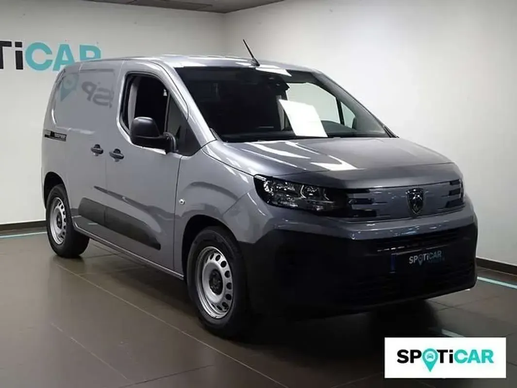 Usado Peugeot Partner 136 CV (100 kW) 2024 Gris Monovolumen