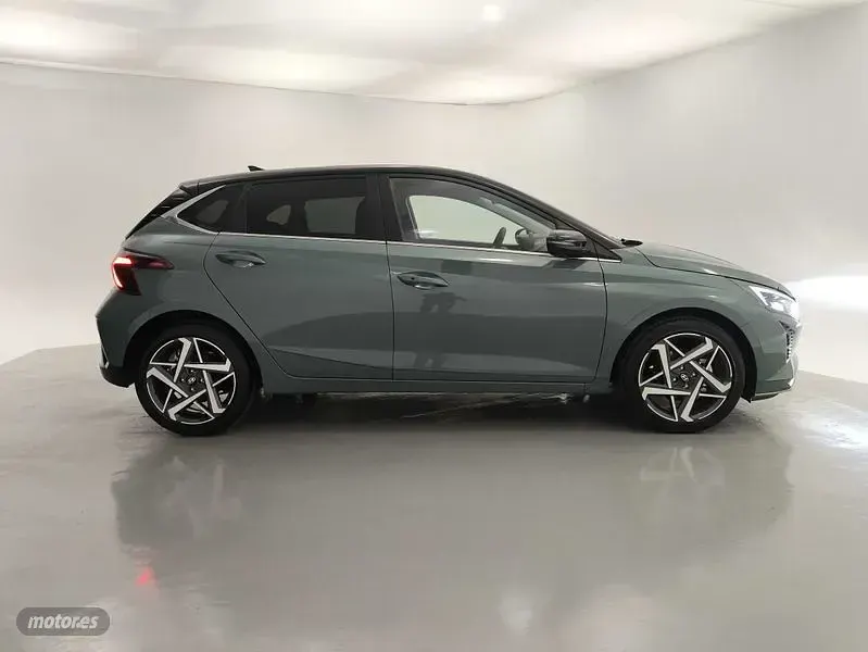 Nuevo Hyundai i20 90 CV (66 kW) 2026 Verde Utilitario