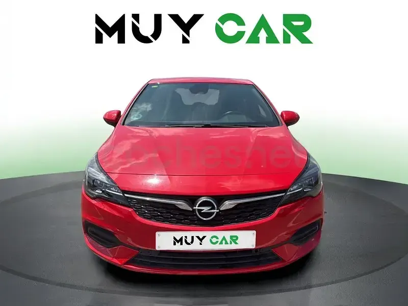 Usado Opel Astra GS Line 110 CV (80 kW) 2020 Rojo Utilitario