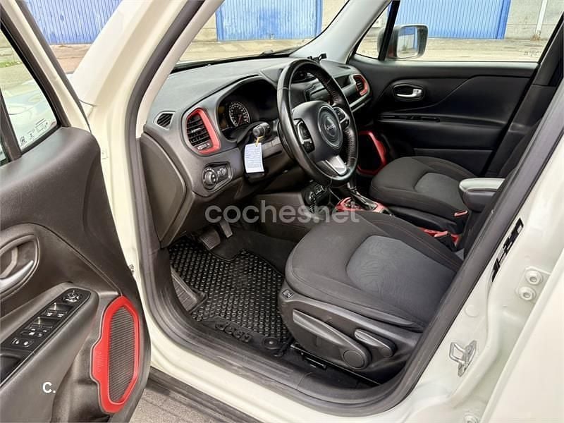 Usado Jeep Renegade Trailhawk 170 CV (125 kW) 2016 Blanco SUV