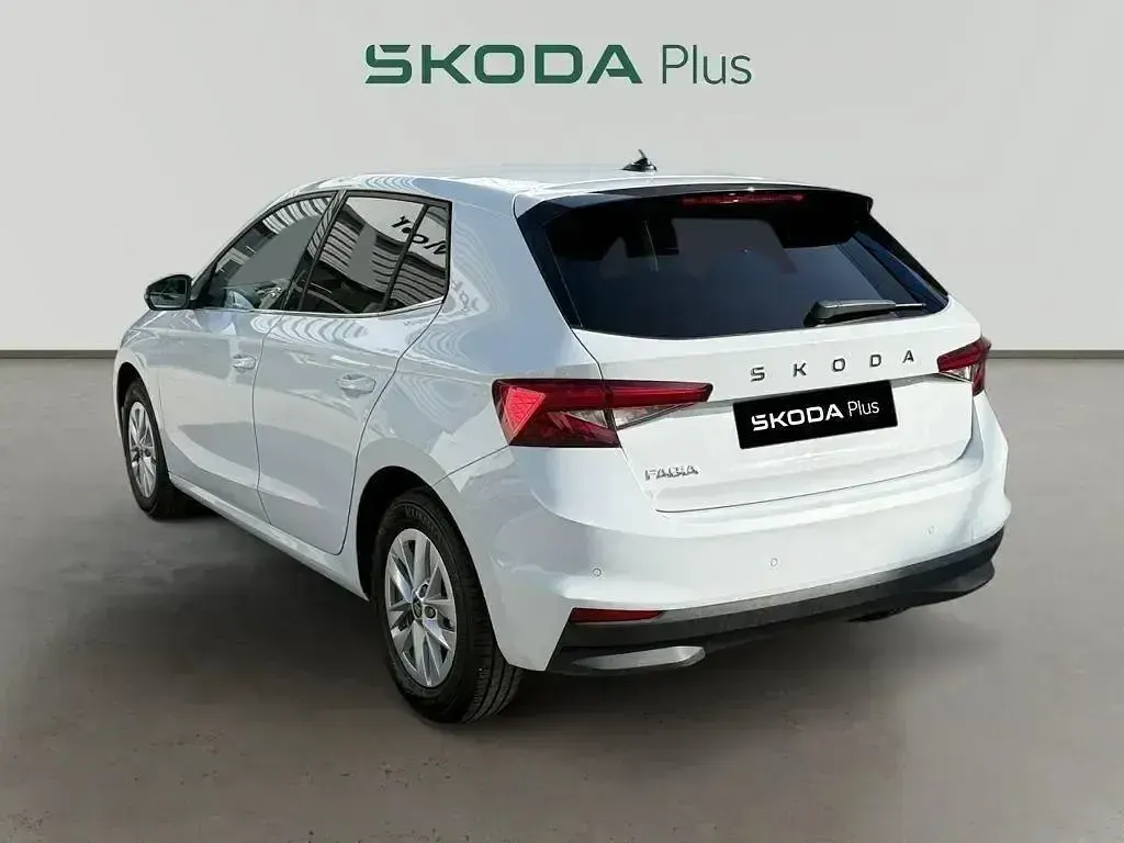 Nuevo Skoda Fabia Selection 115 CV (84 kW) 2025 Blanco Utilitario