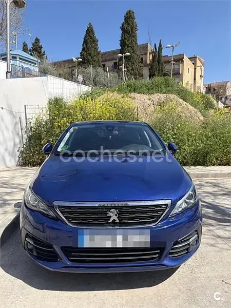 Usado Peugeot 308 Allure 130 CV (95 kW) 2019 Azul Berlina