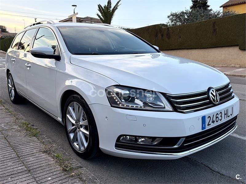 Usado VW Passat Highline 160 CV (117 kW) 2012 Blanco Familiar