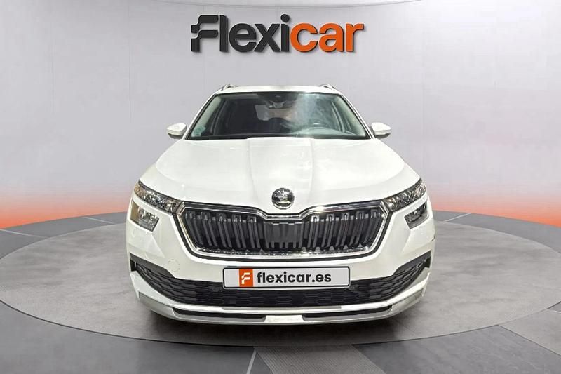 Usado Skoda Kamiq Ambition 95 CV (69 kW) 2022 Blanco SUV