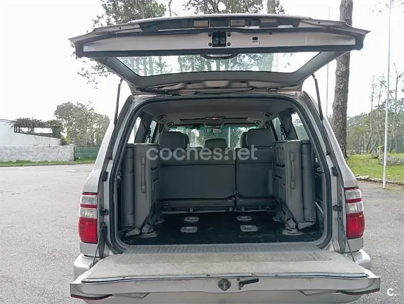 Usado Toyota Land Cruiser 204 CV (150 kW) 2003 Gris / plata SUV