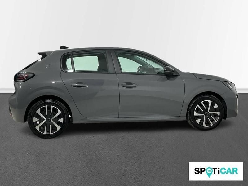 Usado Peugeot 208 Active 100 CV (73 kW) 2024 Gris Utilitario