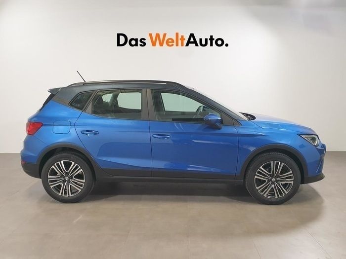 Usado Seat Arona Style 110 CV (80 kW) 2024 Verde SUV