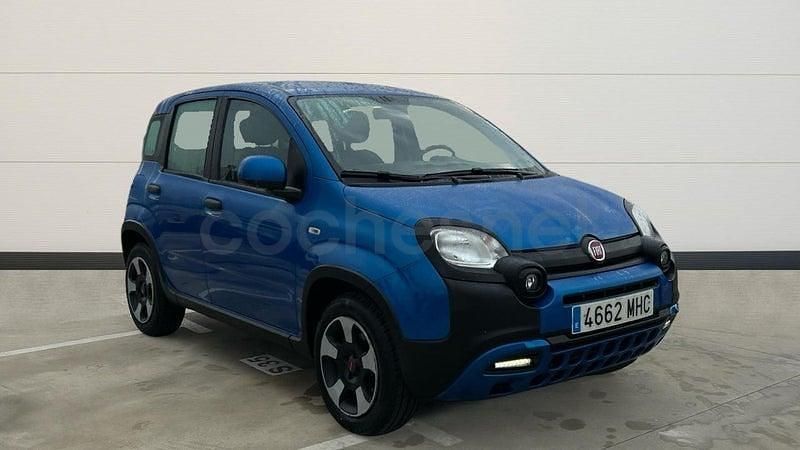 Usado Fiat Panda Cross Cross 70 CV (51 kW) 2023 Azul Utilitario