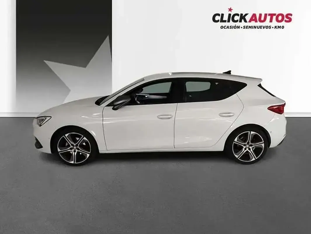 Usado Seat Leon FR 150 CV (110 kW) 2025 Blanco Utilitario