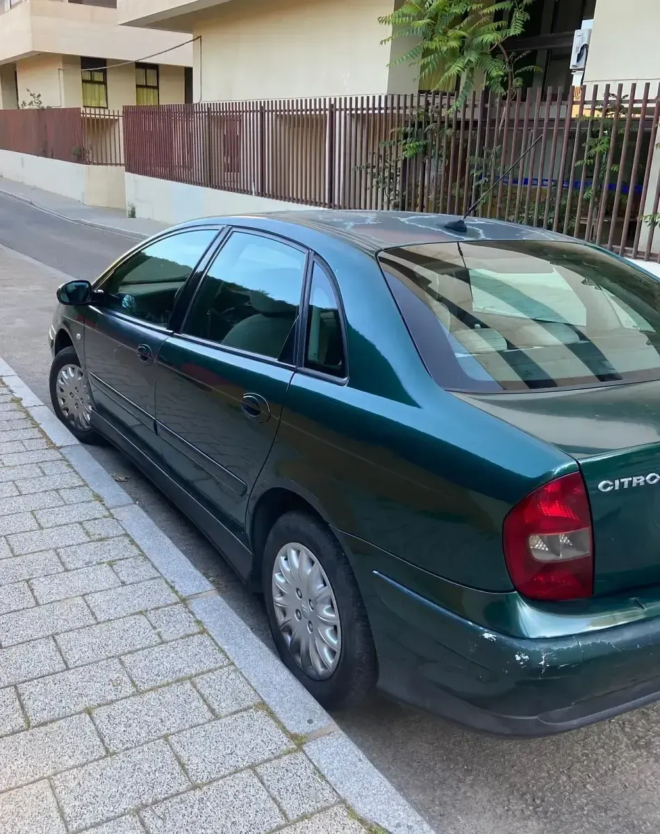 Usado Citroën C5 110 CV (80 kW) 2001 Verde