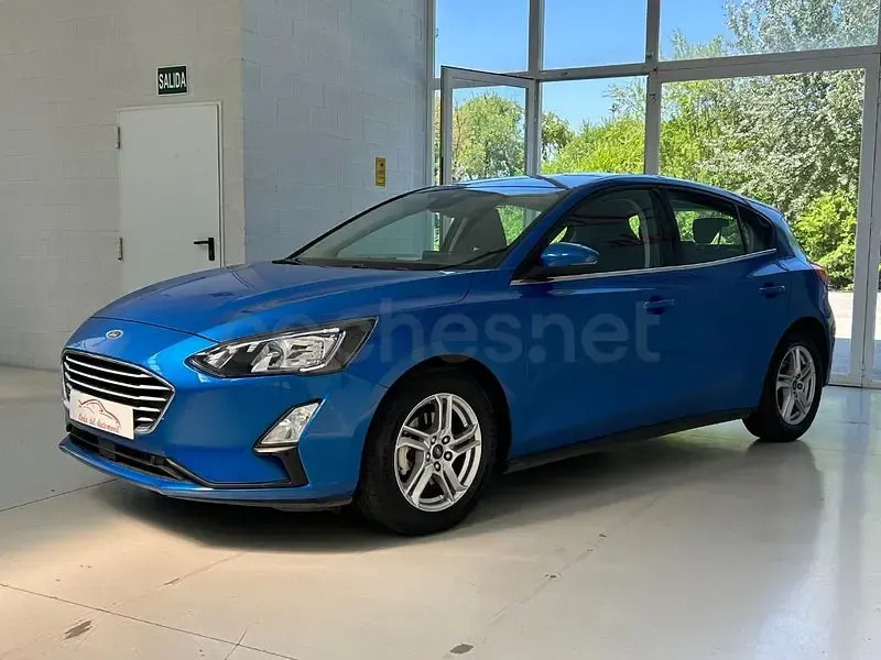 Usado Ford Focus Trend 120 CV (88 kW) 2022 Azul Berlina