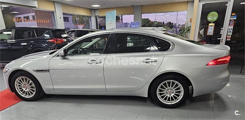 Gris / plata Usado 2017 Jaguar XF Pure Berlina | 8995 € (Super precio) - Imagen 1/4