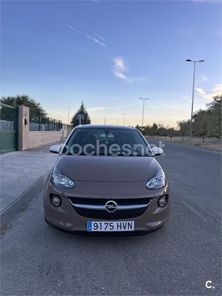 Usado Opel Adam Glam 87 CV (63 kW) 2014 Marrón Utilitario